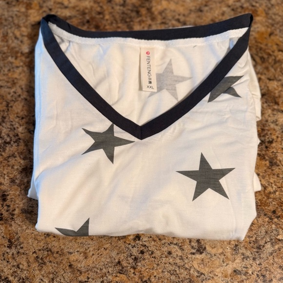 NWOT Women’s XXL Nightgown Sleepwear White W Gray Stars Viscose Polyester - Picture 10 of 11